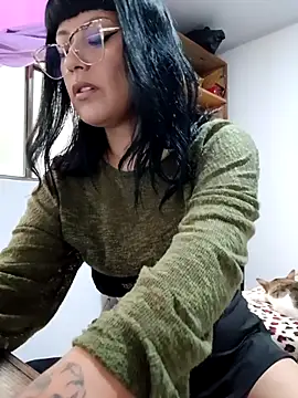 Snapshot of DaniPoison chatting on March 15, 10:22 pm DaniPoison online show from March 15, 10:22 pm