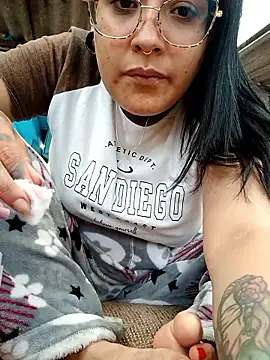 DaniPoison online show from April 19, 1:34 pm