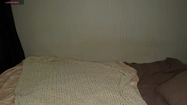 Snapshot of Molly_Wheel chatting on September 30, 8:48 pm Molly Wheel online show from September 30, 8:48 pm