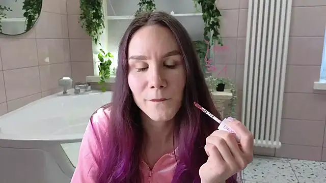 Clare  Florence online show from March 12, 1:40 pm