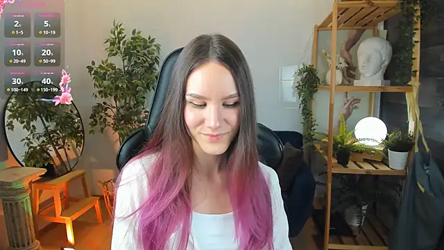 Clare  Florence online show from March 18, 1:34 pm