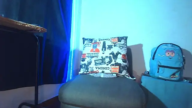 dareck 18 online show from June 12, 1:25 am
