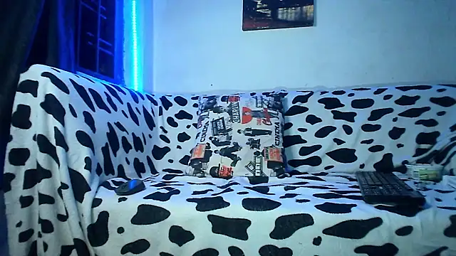 dareck 18 online show from July 5, 1:10 am