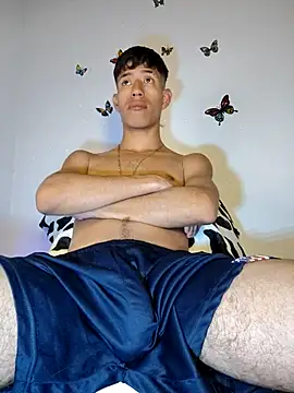 dareck 18 online show from March 26, 11:57 pm