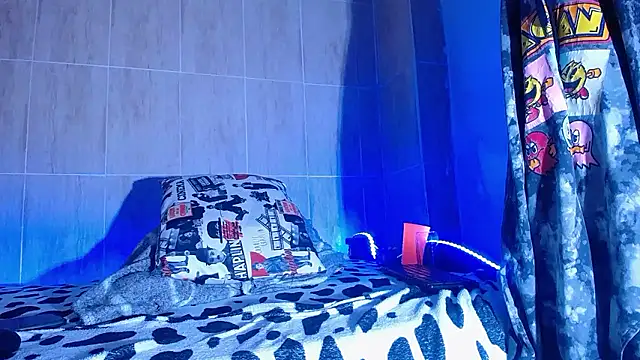 dareck 18 online show from January 15, 1:47 pm