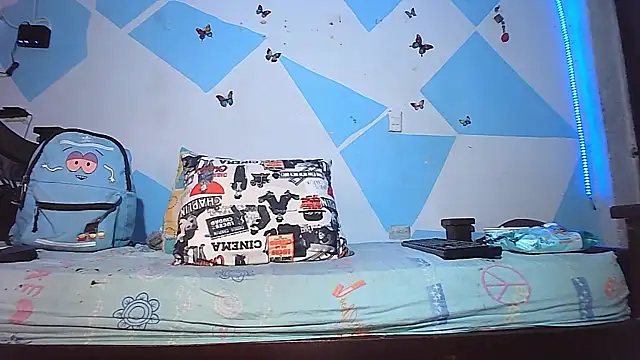 dareck 18 online show from May 30, 1:56 am