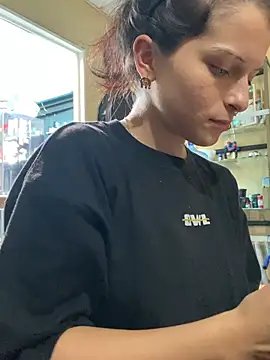 val zx online show from February 18, 8:05 pm