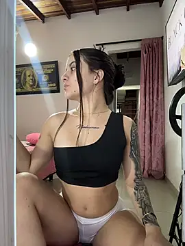 Paulet Johnson online show from February 9, 4:32 am