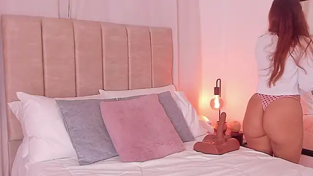 Tefy-Rose online show from February 10, 5:39 am