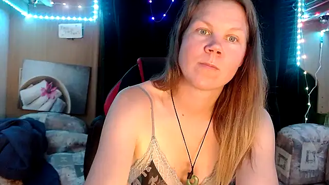 Snapshot of CallMeMaria chatting on March 3, 1:12 pm CallMeMaria online show from March 3, 1:12 pm