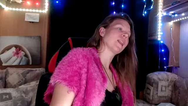 Snapshot of CallMeMaria chatting on February 12, 6:51 pm CallMeMaria online show from February 12, 6:51 pm