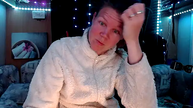 Snapshot of CallMeMaria chatting on March 21, 6:07 pm CallMeMaria online show from March 21, 6:07 pm