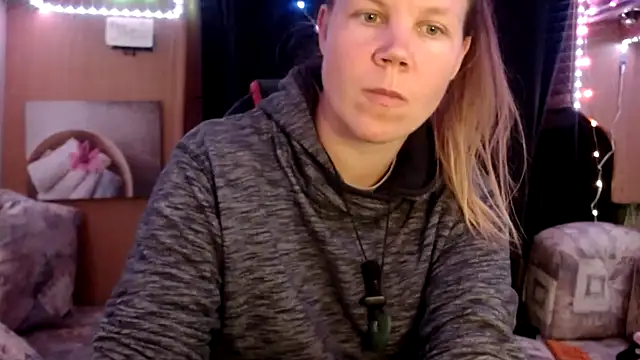 Snapshot of CallMeMaria chatting on March 14, 2:30 pm CallMeMaria online show from March 14, 2:30 pm