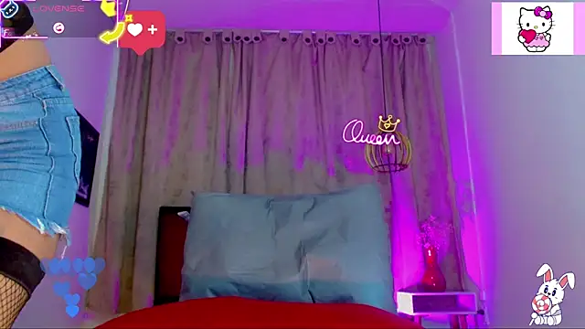 Snapshot of alexsandra_kiss chatting on June 18, 11:15 am alexsandra kiss online show from June 18, 11:15 am