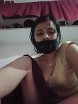Snapshot of Daya_Chheda chatting on June 11, 12:32 am Daya Chheda online show from June 11, 12:32 am
