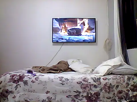 Snapshot of nandocost4 chatting on October 8, 2:35 am nandocost4 online show from October 8, 2:35 am