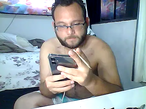 Snapshot of nandocost4 chatting on October 14, 2:23 am nandocost4 online show from October 14, 2:23 am