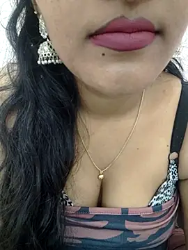 priya 00143 online show from December 2, 4:25 am