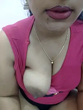 Snapshot of priya_00143 chatting on October 24, 11:42 am priya 00143 online show from October 24, 11:42 am