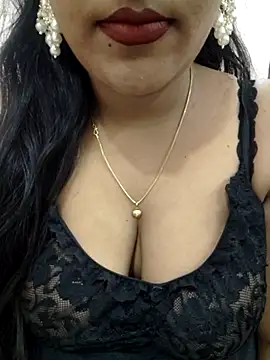 priya 00143 online show from April 7, 6:21 pm