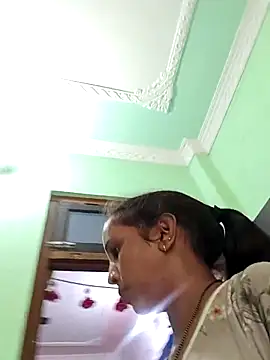 Hotty-Nidhi online show from November 6, 4:38 am