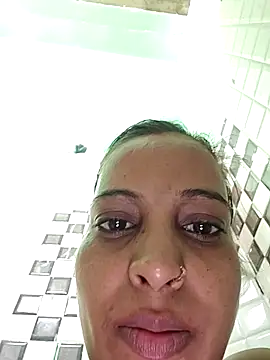 Hotty-Nidhi online show from October 25, 3:06 am