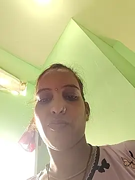 Hotty-Nidhi online show from December 2, 6:26 am