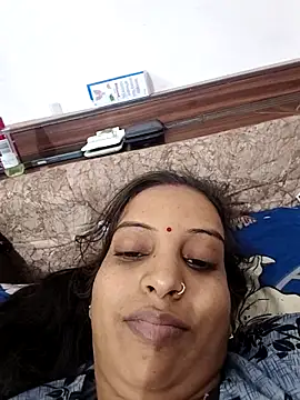 Hotty-Nidhi online show from November 13, 3:43 am