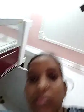 Snapshot of Hotty-Nidhi chatting on October 3, 3:20 am Hotty-Nidhi online show from October 3, 3:20 am