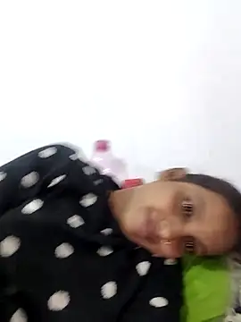 Hotty-Nidhi online show from November 16, 4:50 am