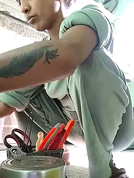 Hotty-Nidhi online show from November 20, 5:30 am