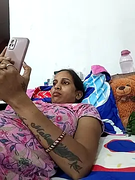 Hotty-Nidhi online show from October 22, 4:50 pm