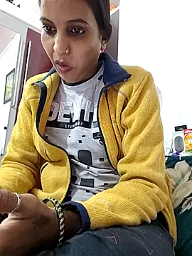 Hotty-Nidhi online show from December 1, 6:09 pm