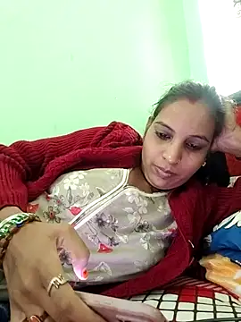 Hotty-Nidhi online show from November 12, 3:43 am