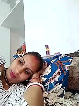 Snapshot of Hotty-Nidhi chatting on March 18, 10:39 am Hotty-Nidhi online show from March 18, 10:39 am