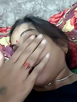 Hotty-Nidhi online show from January 13, 3:32 am