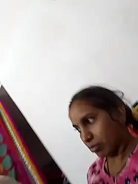 Hotty-Nidhi online show from November 23, 3:27 am