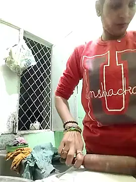 Hotty-Nidhi online show from December 5, 3:21 pm