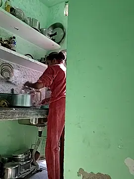 Hotty-Nidhi online show from November 27, 4:57 am