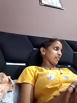 Hotty-Nidhi online show from May 18, 5:07 pm