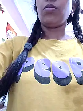 Hotty-Nidhi online show from June 25, 3:37 am