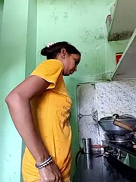 Hotty-Nidhi online show from May 21, 4:54 am