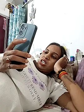 Hotty-Nidhi online show from June 30, 9:09 am