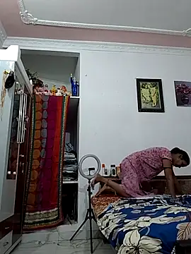 Hotty-Nidhi online show from April 2, 4:19 am