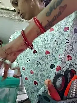 Hotty-Nidhi online show from February 23, 4:25 am