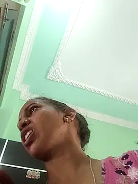 Hotty-Nidhi online show from March 29, 5:09 am