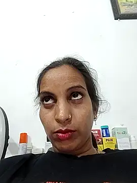 Hotty-Nidhi online show from April 5, 4:13 pm