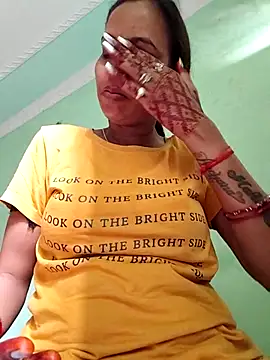 Hotty-Nidhi online show from February 21, 3:08 am