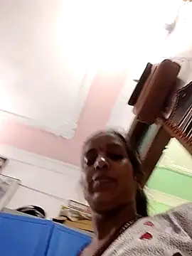 Hotty-Nidhi online show from March 26, 4:00 am