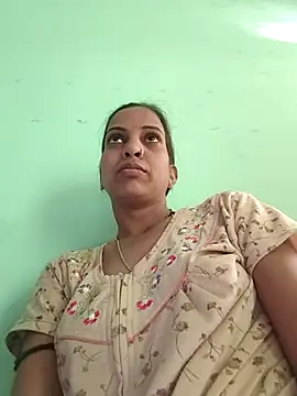 Hotty-Nidhi online show from February 16, 2:10 am